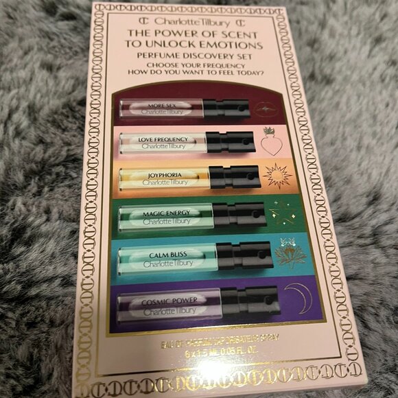 Charlotte Tilbury Scents That Make You Feel Perfume Discovery Set - Picture 3 of 3
